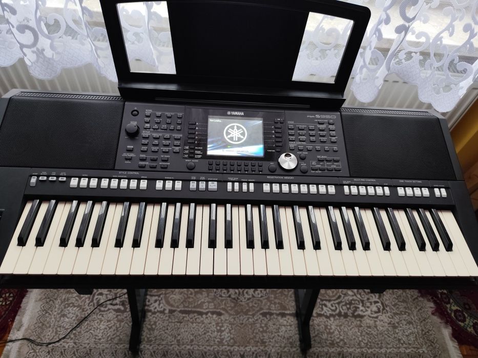 Keyboard Yamaha PSR S950