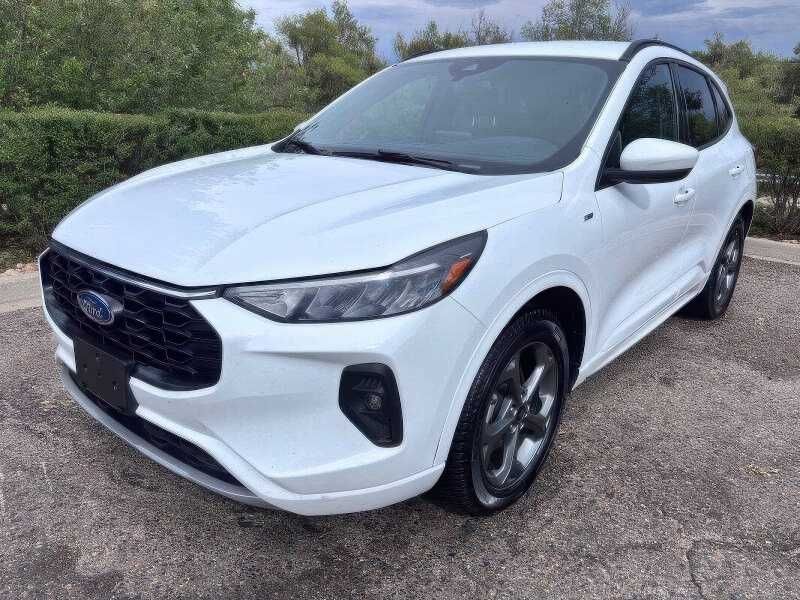 2023 Ford Escape Hybrid ST-Line Select