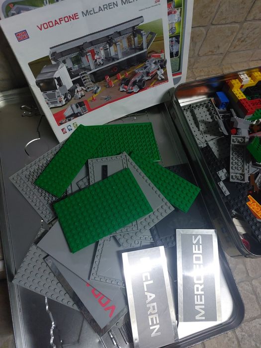 Lego mega bloks vodafone mercedes
