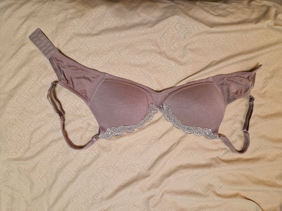 Ліфчик для годування