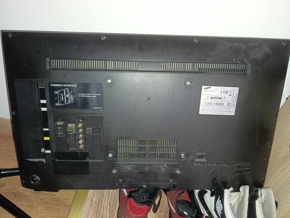 Sprzedam telewizor Samsung Smart TV.