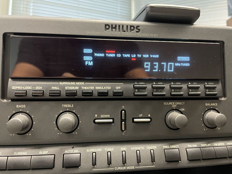 Phillips Surround Receiver FR 951 Amplifier with Remote Control64730023563651120