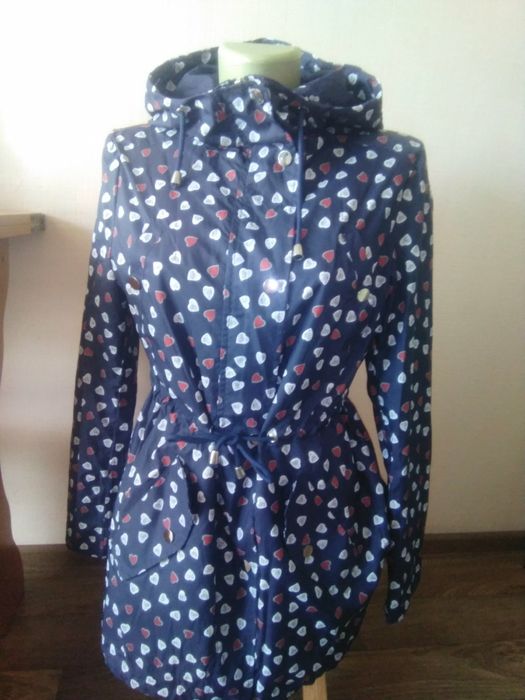 Продам новую ветровку