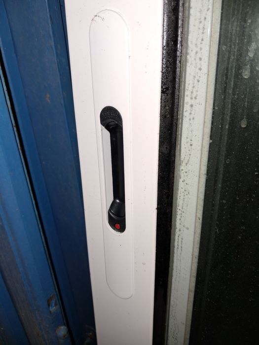 Janela Alumínio lacado-vidro duplo