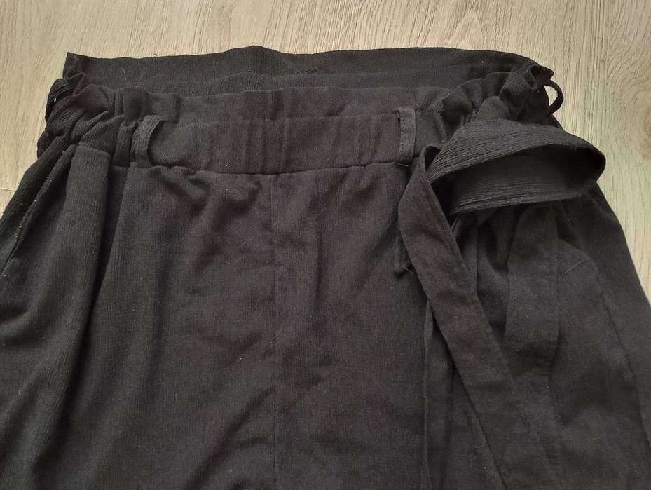 [2szt] Spodenki /szorty rozm. 42/ XL