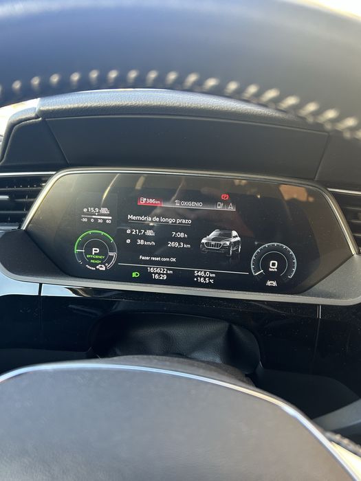 Vendo Audi e-tron 55 em excelente estado