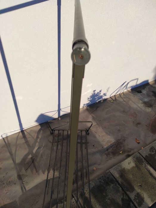 Otwarta szafa 166 x 110 cm. Wieszak na ubrania