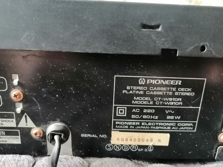 Продам комплект Pioneer  усилитель a550r деки pioneer ct w 910 тюнер F