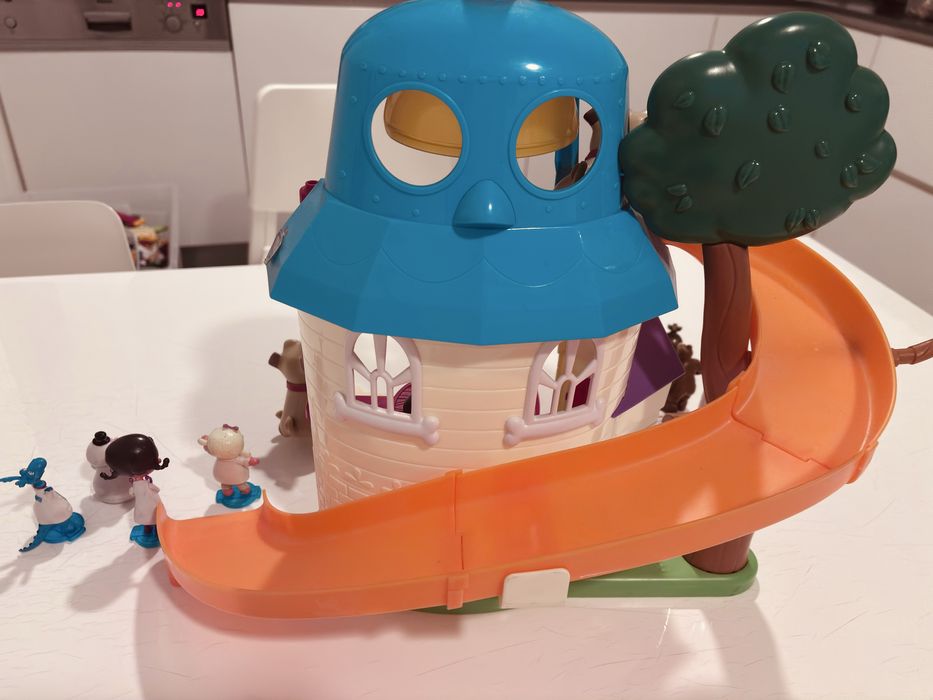 Casa Bingo e Rollyu Disney + Figuras Extras Doutora Brinquedos e Masha