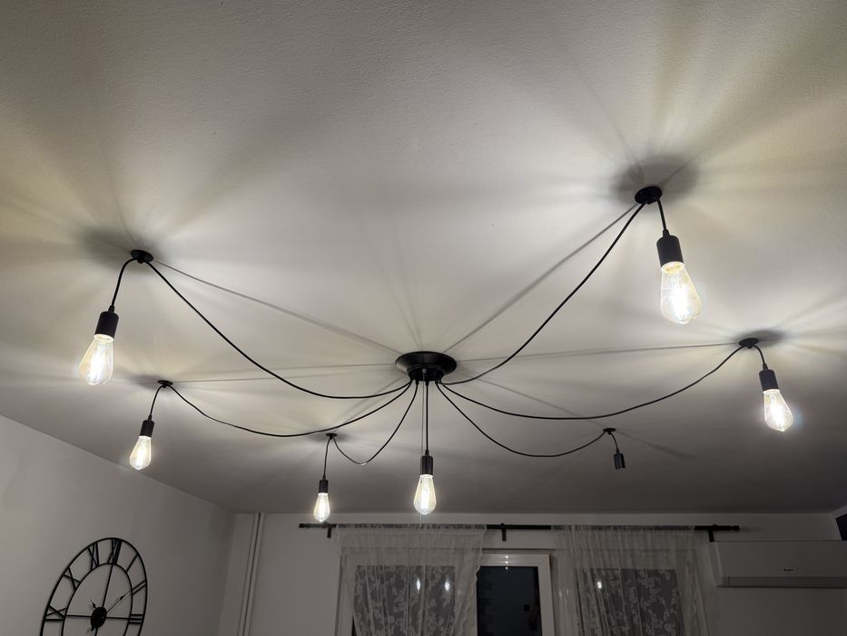Lampa pająk z żarówkami energooszczędnymi