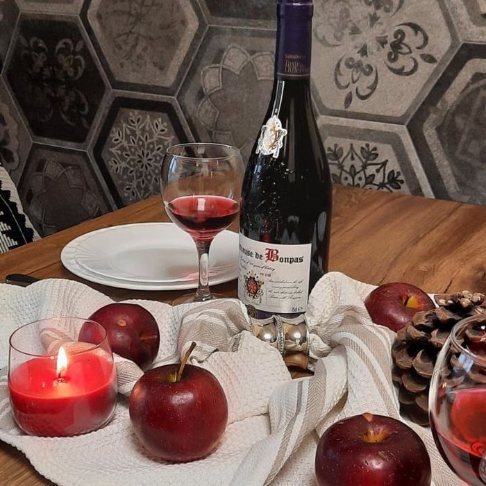 Сучасні 3 кімн апартаменти з дизайнерським ремонтом, власне паркомісце