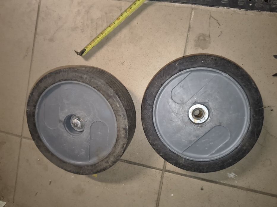 Kółka do wózka używane