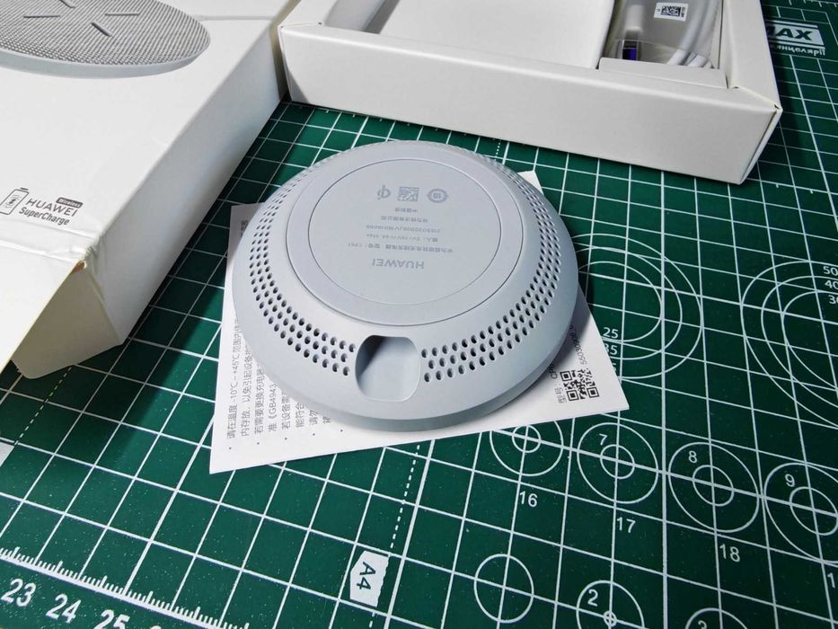 Беспроводное зарядное устройство VIKEFON/Huawei CP61