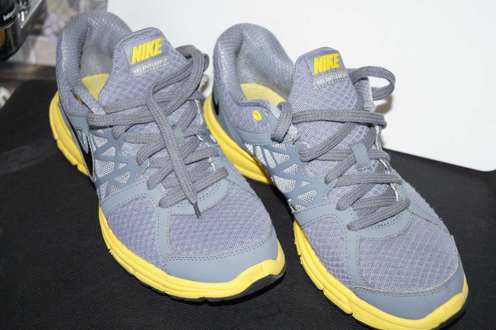 Buty Nike Relentless 2 rozm 42 idealne na dł. stopy 26cm
