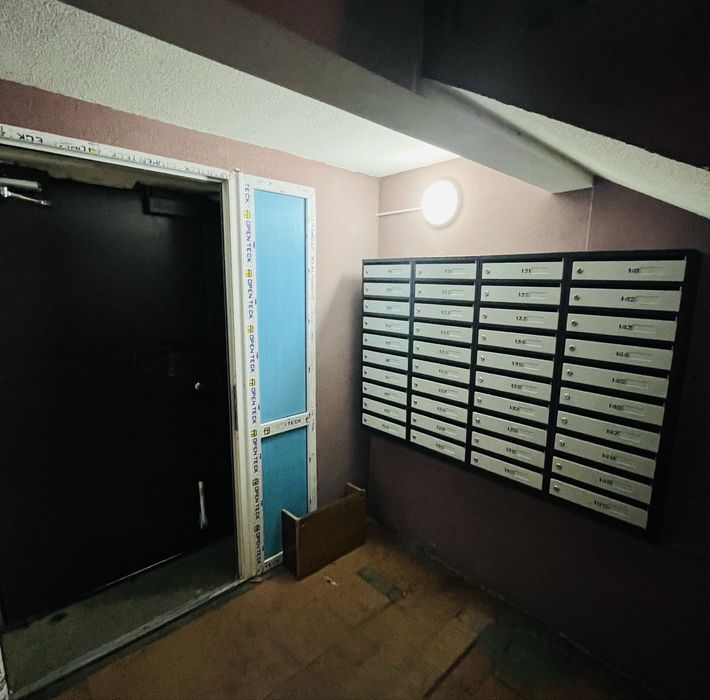 ВЕЛИКА 3кім.квартира 2поверх Вул.Хоменка, 2 балкони. роздільні кімнати