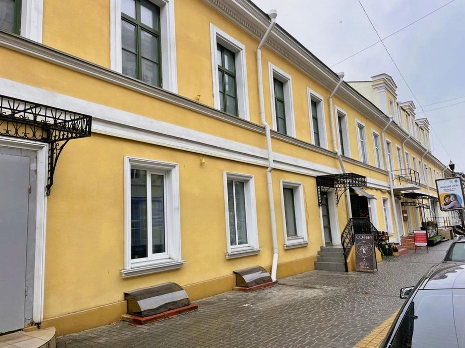 Фасадне комерційне приміщення на Ланжеронівській.