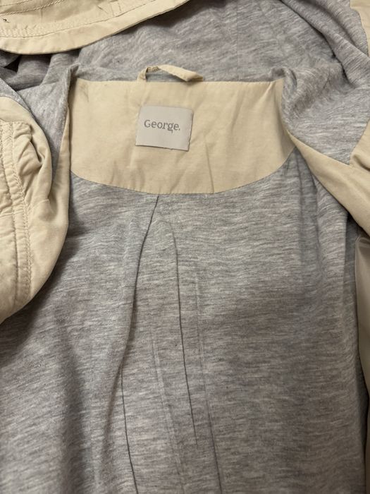 Куртка вітровка George