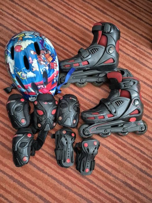 Продам ролики с защитой и сумкой  в хорошем состоянии