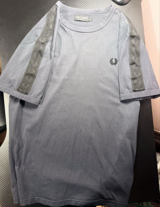 Футболка фред пері