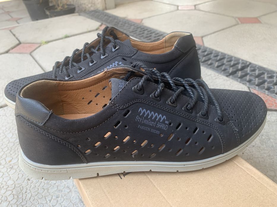 Туфлі на підлітка