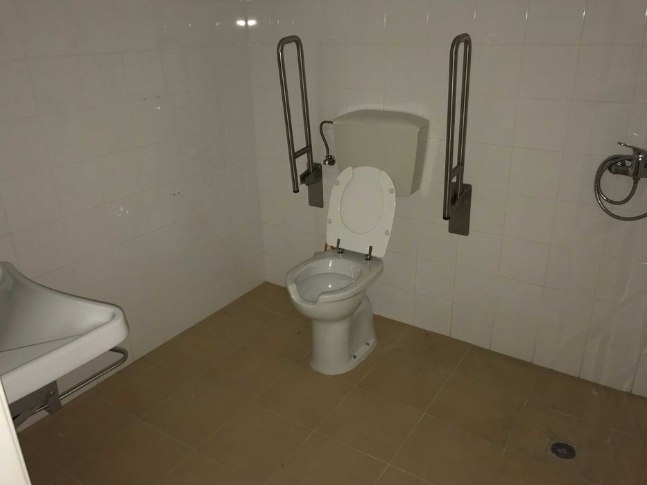 Loja Espaçosa de 400m2 - Oportunidade Única