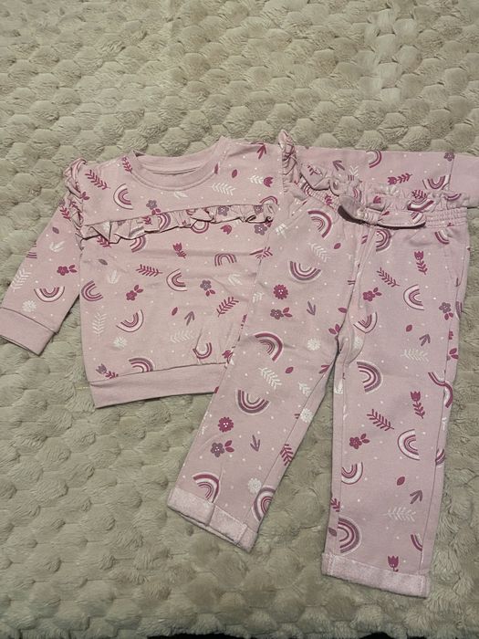 Dres dla dziewczynki r.92