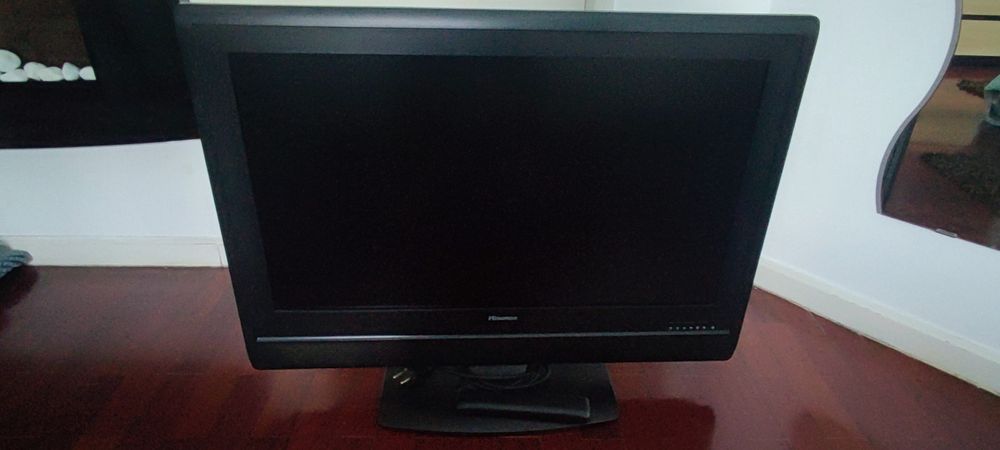 Televisão LCD 32"