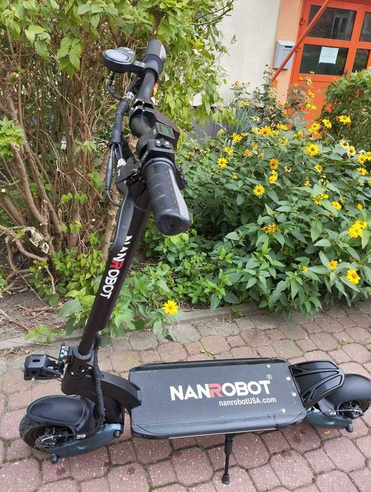 Hulajnoga elektryczna Nanrobot D6+