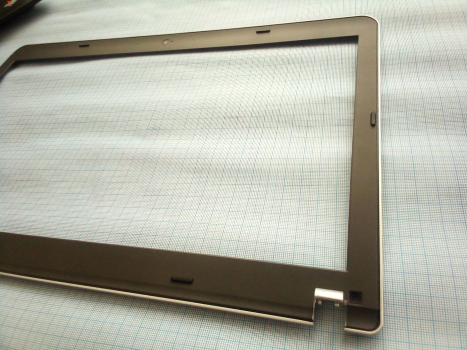 Рамка Lenovo ThinkPad E531 AP0SK000F00