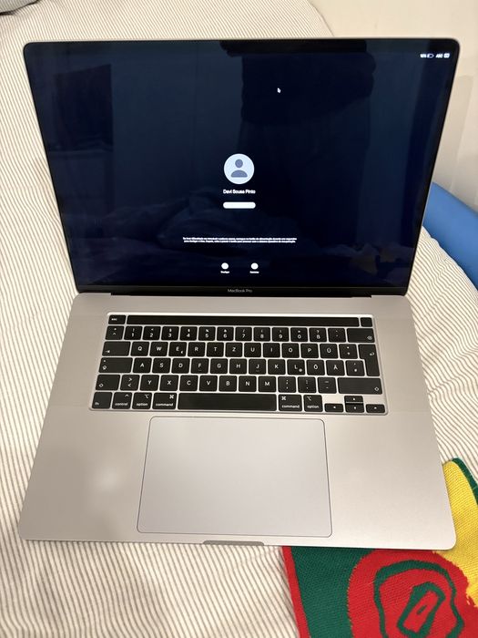 MacBook Pro 2019 Teclado Alemão.