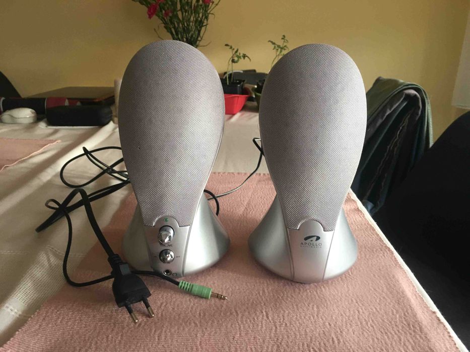 Głośniki Apollo do komputera.