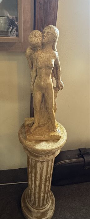 Rzeźba /akt kobiety