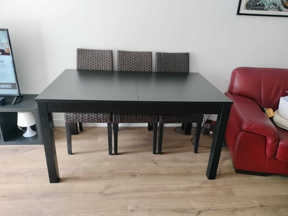 Conjunto de Mesa Extensível IKEA BJURSTA + 6 Cadeiras de Rattan / Fibra