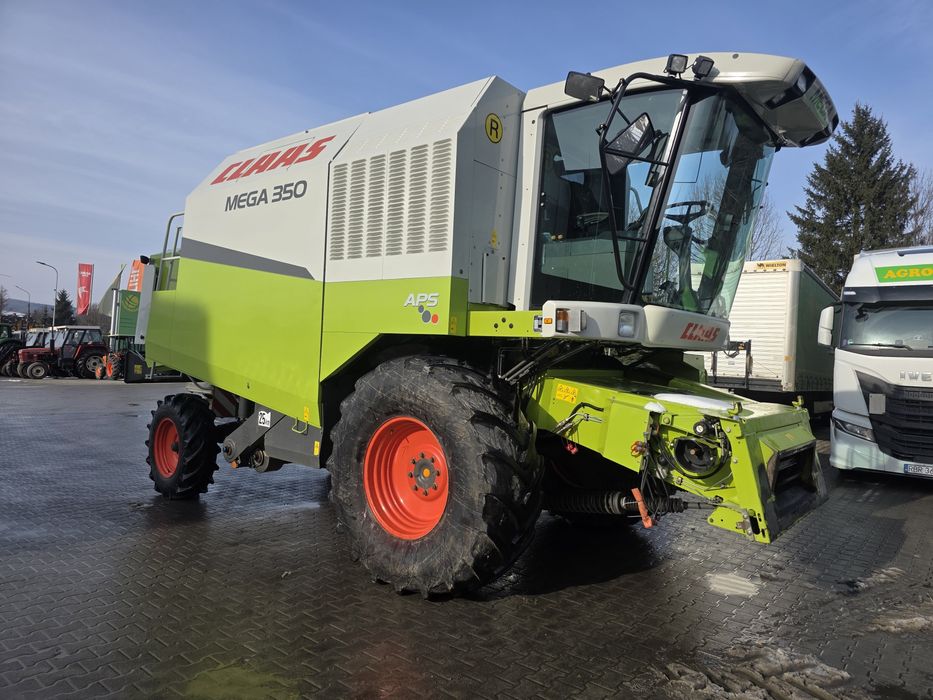 Kombajn zbożowy Claas Mega 350