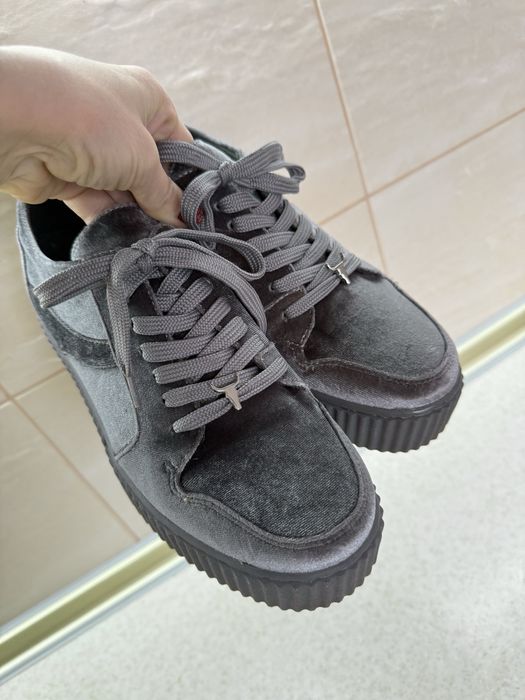 Кросівки, кеди, снікерси. 38р WINDSOR SMITH