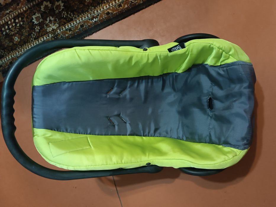 Детское автокресло