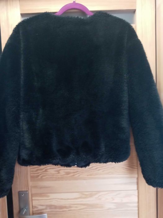 Kurtka futerkowa Bershka