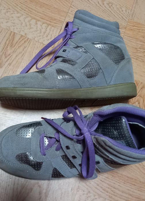 Сникерсы в хорошем состоянии