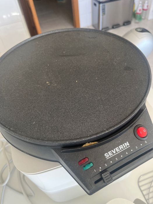 Máquina de Fazer Crepes Severin | Excelente Estado | Totalmente Funcional