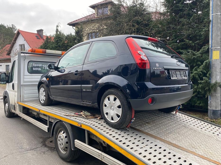 Ford Fiesta 1,3 Benzyna  MAŁY PRZEBIEG !!!