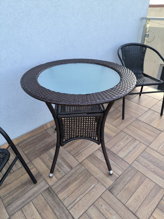 Stolik na taras balkon pod altanę