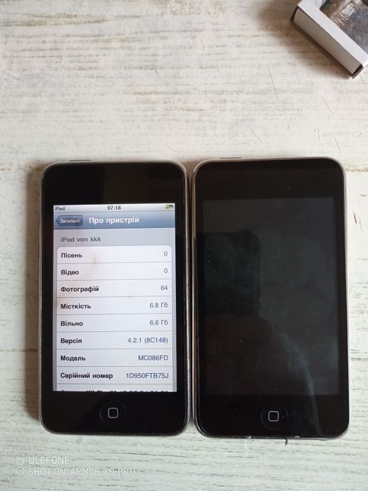 Ipod touch 2g 8gb дві штуки