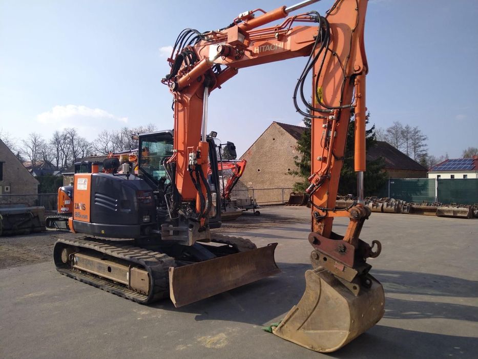 Hitachi ZX 85