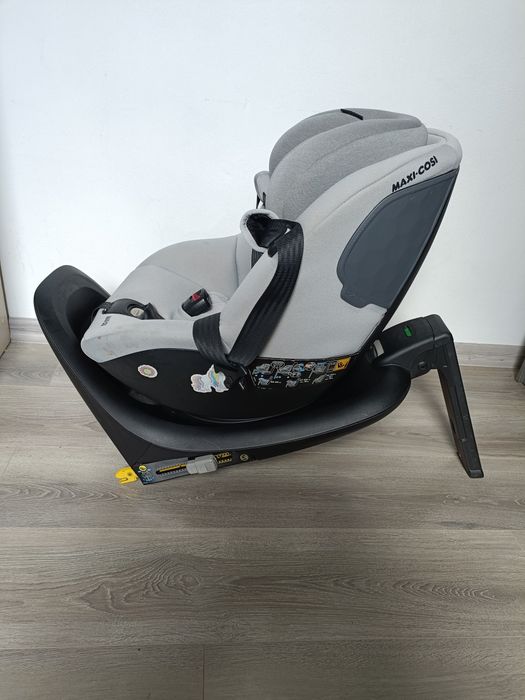 Fotelik Maxi-Cosi Mica obrotowy 360°