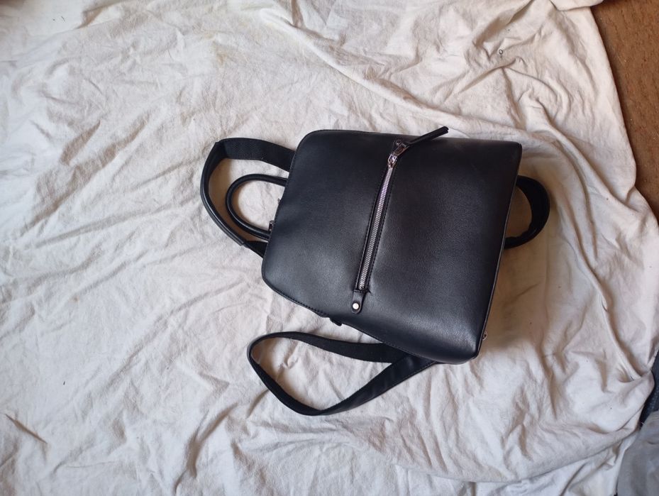 Рюкзак женский кожаный Guess 30см*27см