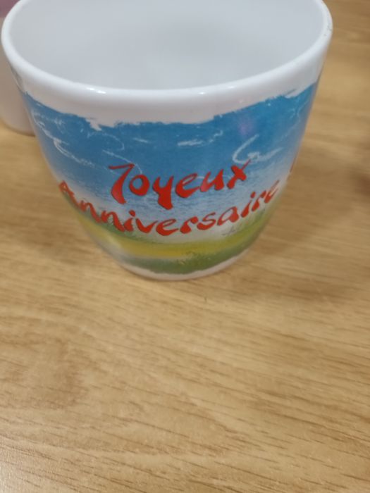 Duas canecas estampadas