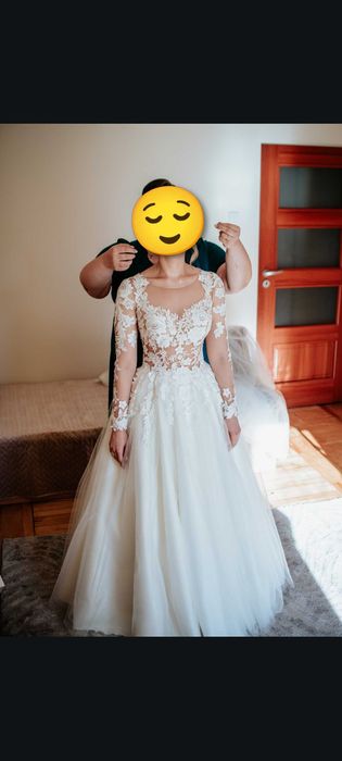 Suknia ślubna (2 welony gratis)