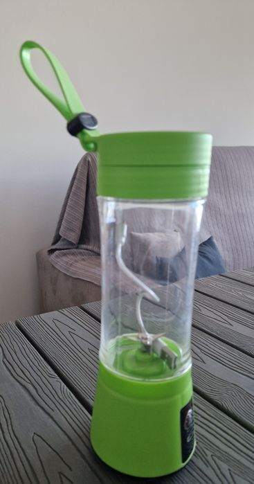 Liquidificador com bateria novo