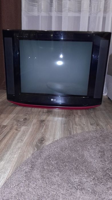 Продам LG телевізор Б/У