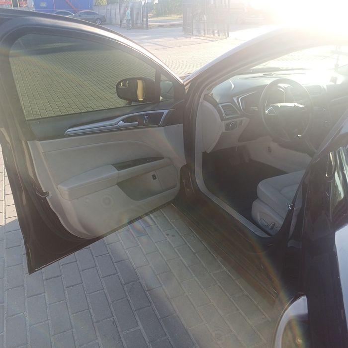 Продам Ford fusion hybrid
